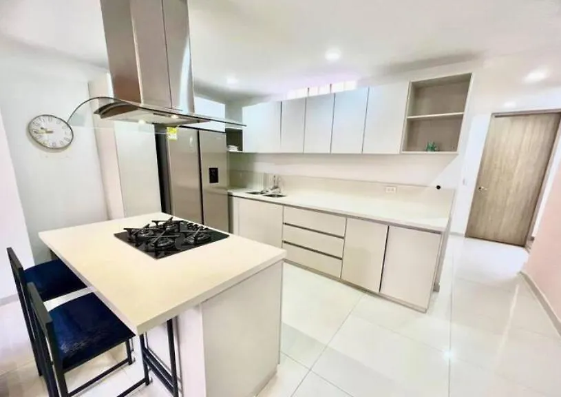 Apartamento Laureles Con Jacuzzi Cerca Al Primer Parque Medellin Apartment